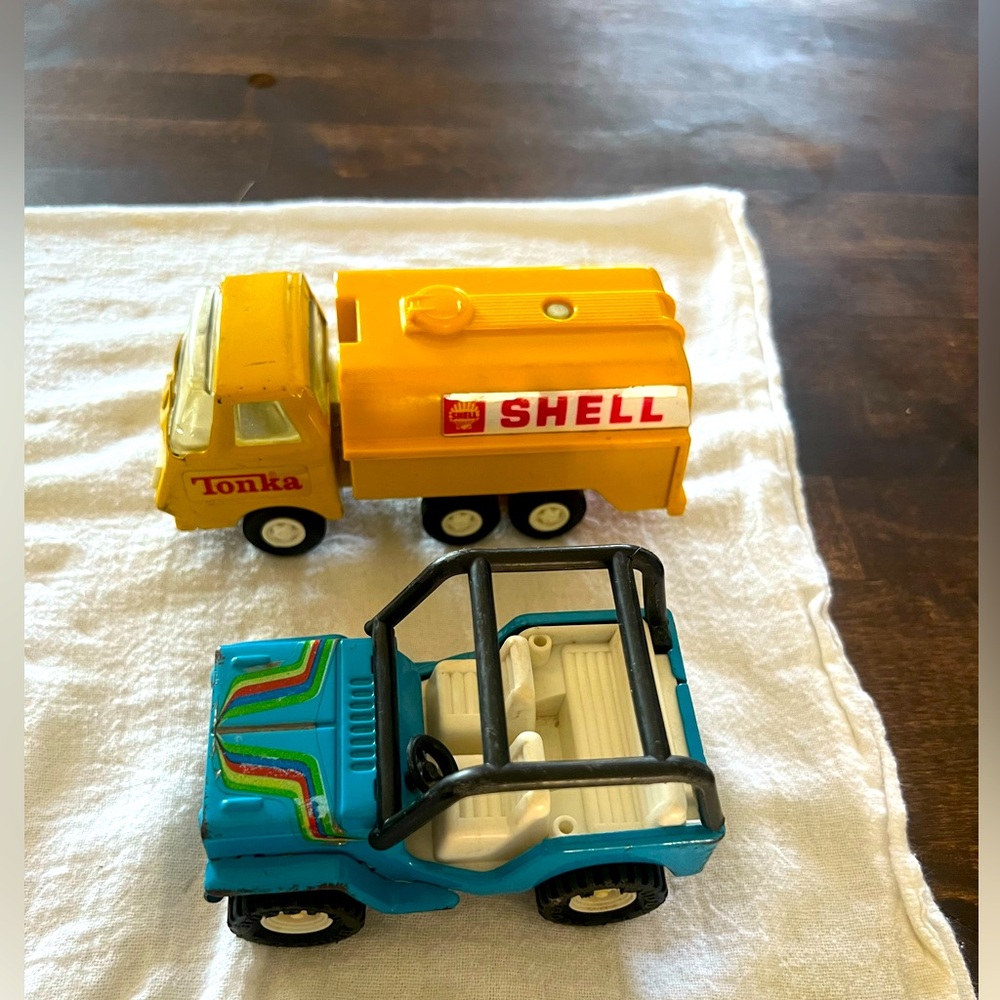 Vintage Tonka Shell Oil Truck & Buddy L Jeep